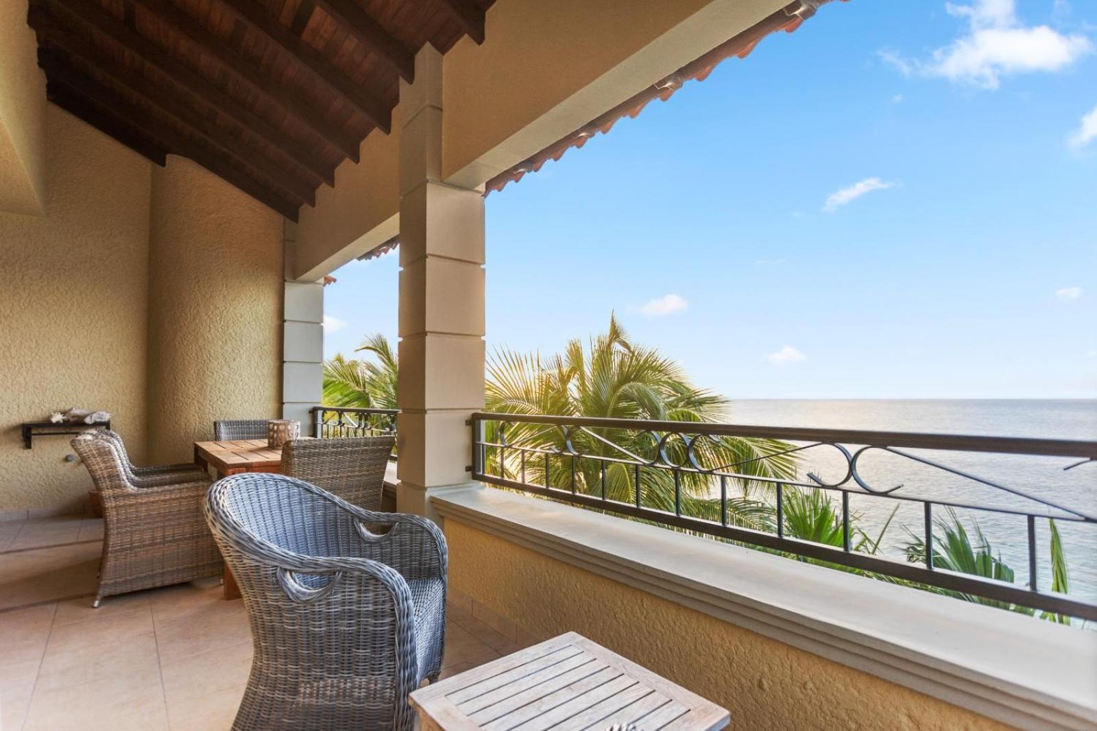The Bellafonte - Luxury Oceanfront Hotel คราเลนไดค์ ภายนอก รูปภาพ