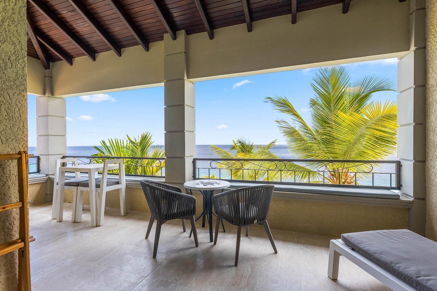 The Bellafonte - Luxury Oceanfront Hotel คราเลนไดค์ ภายนอก รูปภาพ