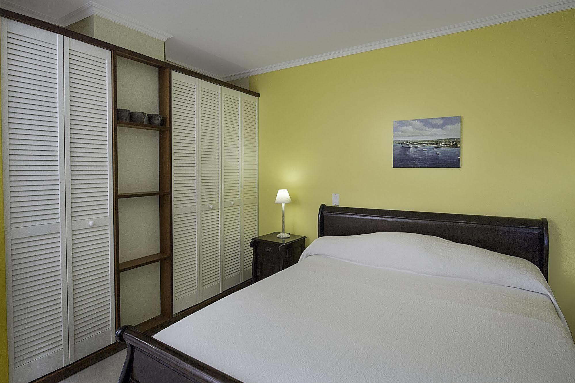 The Bellafonte - Luxury Oceanfront Hotel คราเลนไดค์ ภายนอก รูปภาพ